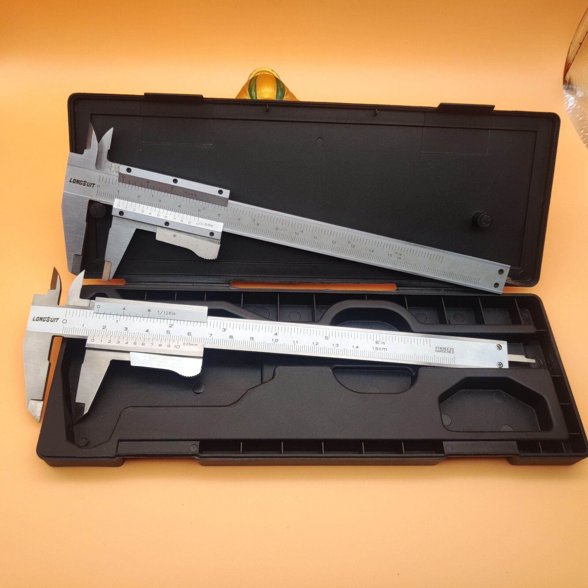 mono block vernier caliper with auto lock